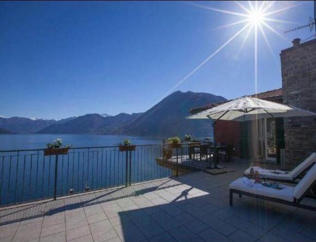 Apartamento Luxury Penthouse With Big Terrace Argegno Exterior foto